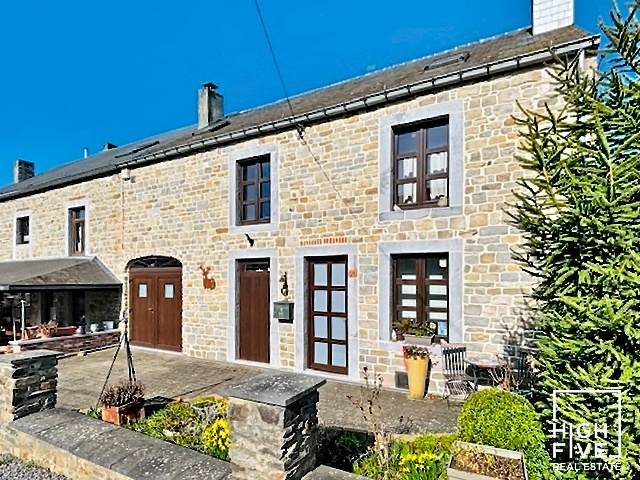 Authentique maison ardennaise en pierre naturelle à vendre – Vencimont